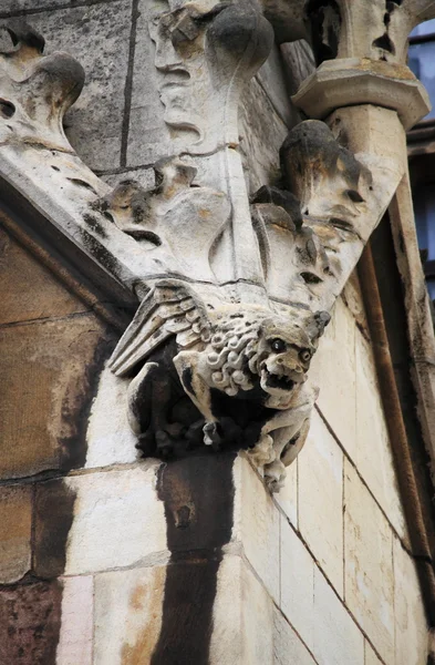 Chrlič v paláci Westminster — Stock fotografie