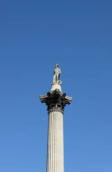 Trafalgar Meydanı 'ndaki Nelson Sütunu — Stok fotoğraf