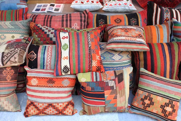 Cushions shop in Istanbul — Stock Photo, Image