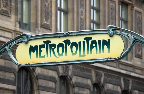 Metropolitain sinal em paris — Fotografia de Stock