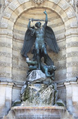 Paris Saint Michael çeşme