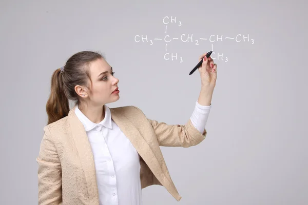 Žena chemik ukazuje molekulární struktury — Stock fotografie