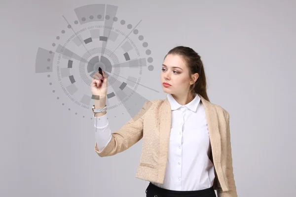 Technologia przyszłości. Kobieta pracuje z futurystyczny interfejs — Zdjęcie stockowe