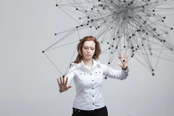Globální sítě připojení koncepce, Žena pracující s futuristickou rozhraní. — Stock fotografie