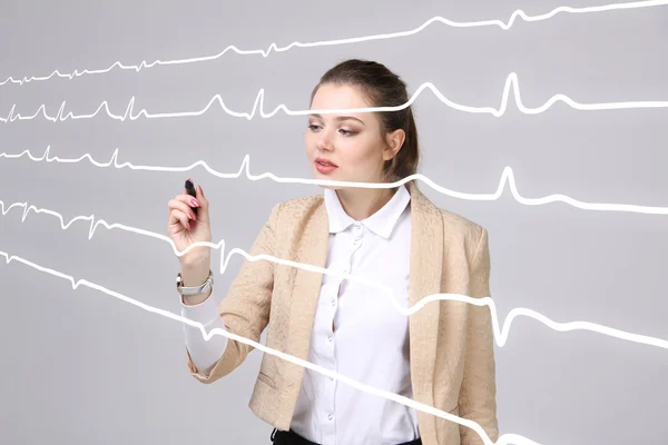 Medico donna e linee cardiografiche — Foto Stock