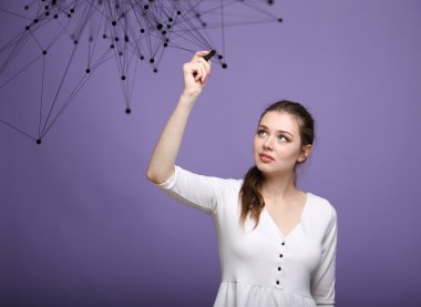 Dünya çapında ağ veya kablosuz Internet bağlantısı fütüristik konsept. Bağlantılı noktalar ile çalışan kadın.