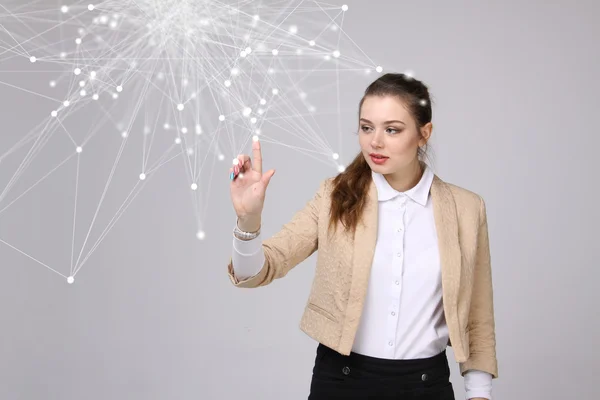 Concepto futurista de red mundial o conexión inalámbrica a Internet. Mujer trabajando con puntos vinculados . — Foto de Stock