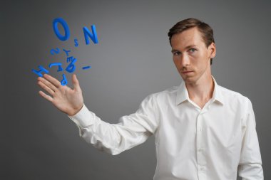 Mektuplar, bir dizi ile çalışan adam kavramı yazma.