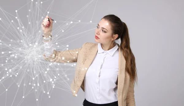 전세계 네트워크 또는 무선 인터넷 연결 미래형 컨셉입니다. 연결 된 점 들을 사용 하는 여자. — 스톡 사진
