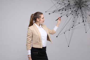 Dünya çapında ağ veya kablosuz Internet bağlantısı fütüristik konsept. Bağlantılı noktalar ile çalışan kadın.