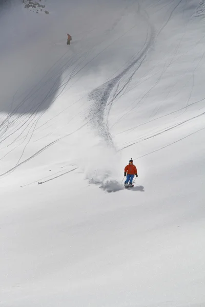 Skieur en poudre profonde, freeride extrême — Photo