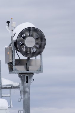 Dağ Kayak Merkezi kar topu