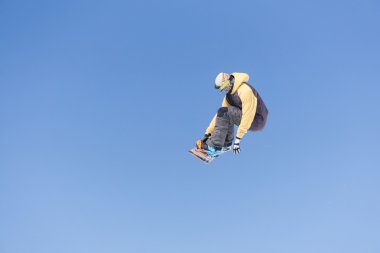 Snowboard atlar kar Park