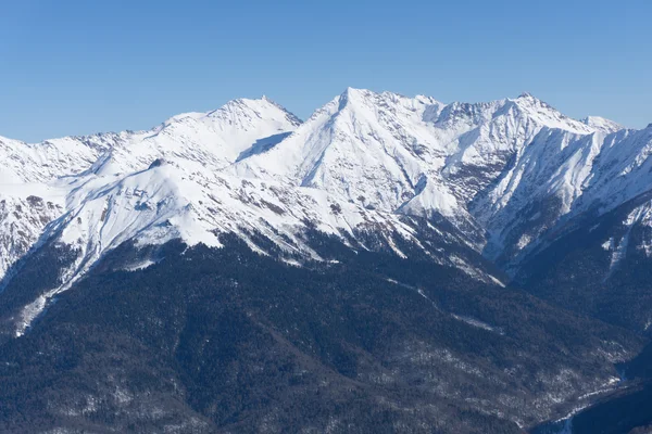 Bergen i krasnaya polyana, sochi, Ryssland — Stockfoto