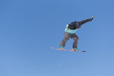 Snowboard atlar kar Park