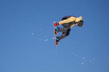 Snowboard atlar kar Park