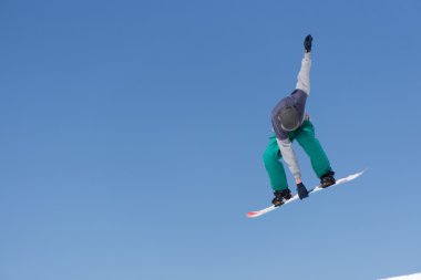 Snowboard atlar kar Park