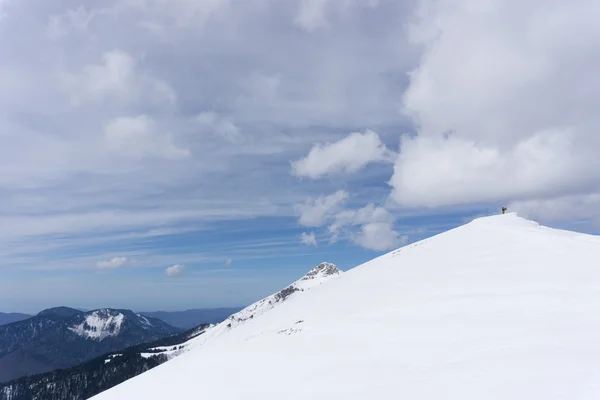 Paisagem montanhosa nublada de Krasnaya Polyana, Rússia — Fotografia de Stock