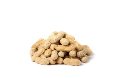 Fıstık yığın üzerinde beyaz izole