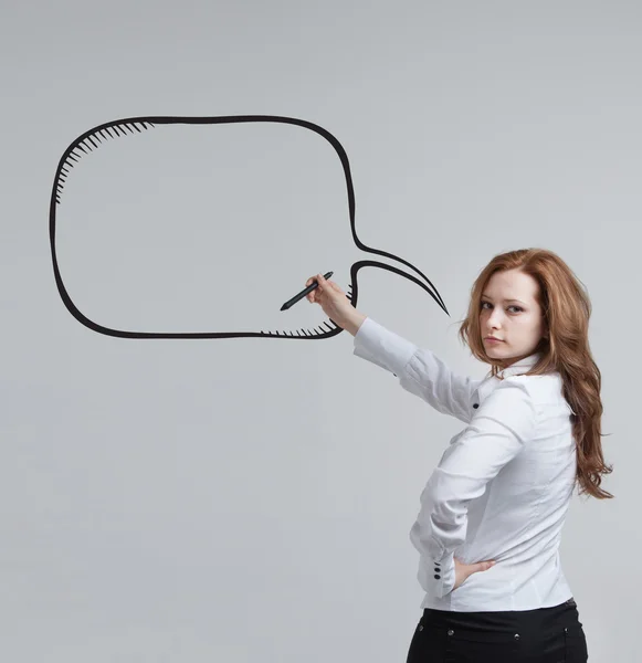 Frau schreibt in gemalter Sprechwolke — Stockfoto