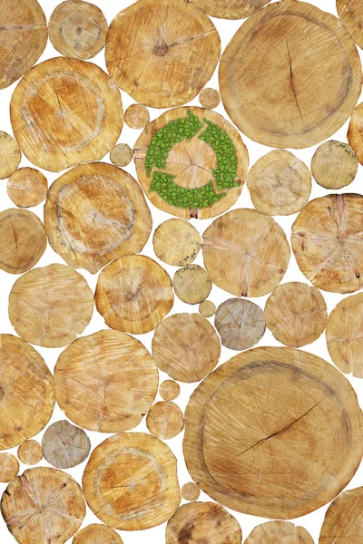 Скріплені колоди Фон з зеленим символом переробки рослин — стокове фото