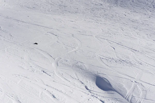铁轨上一个斜坡，自由式滑雪 — 图库照片