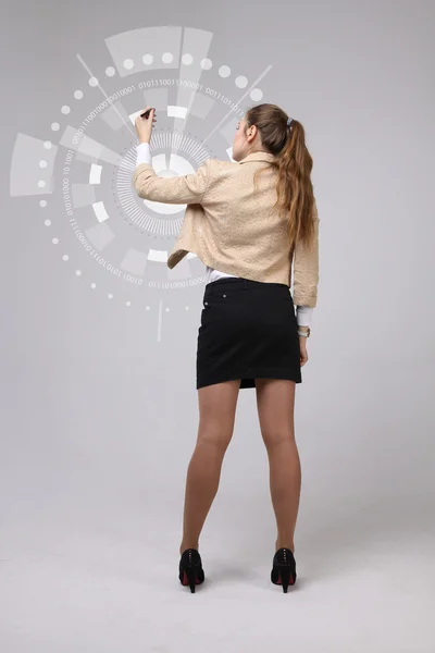 将来の技術。未来的なインターフェースと働く女性 — ストック写真