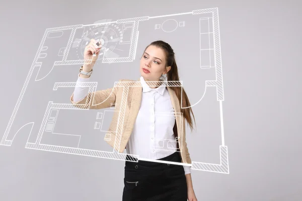 Arquitecta que trabaja con un plan de apartamentos virtual — Foto de Stock