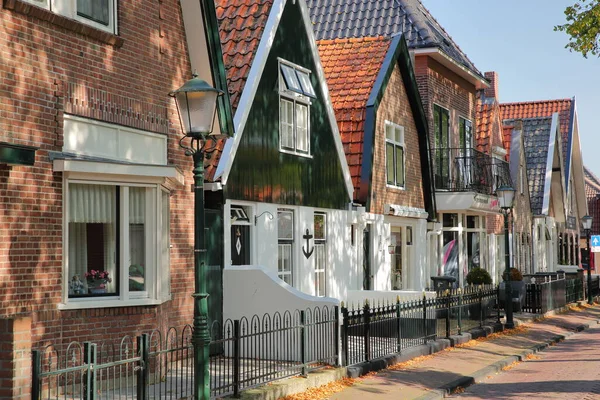 Urk Nederland September 2020 Een Rij Traditionele Huizen Gelegen Aan — Stockfoto