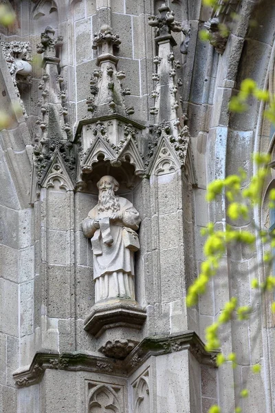 Primer Plano Sobre Estatuas Ornamentos Arquitectura Gótica Holandesa Fachada Exterior — Foto de Stock