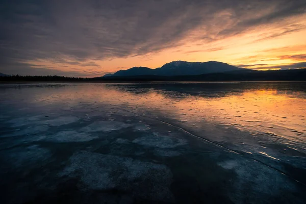 Ominious Frozen Lake Red Sky Apocolypse Theme — Stock Photo, Image