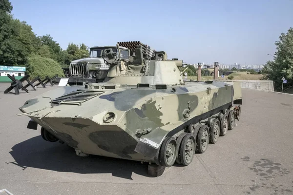 Rosyjski Pojazd Bojowy Piechoty Znokautowany Donbasie Kijowskim Parku Pamięci Kijów — Zdjęcie stockowe