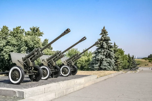 Artillerie Stukken Het Herdenkingsmuseum Kiev Oekraïne Juli 2015 — Stockfoto