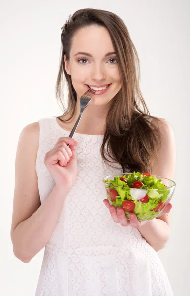 Vrouw met salade — Stockfoto