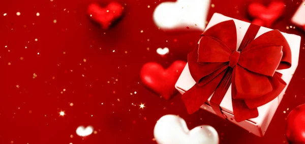 Valentijnsdag abstracte achtergrond met rode harten en geschenkdoos. 14 februari, lieverd. Romantische trouwkaart. Vrouwen, Moederdag. 3d destructie. — Stockfoto