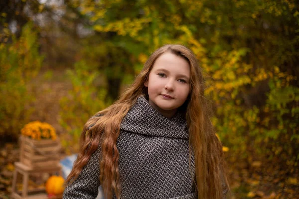 Cute Brunette Teen Girl Gray Coat Autumn Elements Decoration Pumpkins — Stock Photo, Image