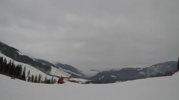Kayak Kayak Merkezi Kış Tatili Hafta Sonları Tatiller Sisli Karlı — Stok video