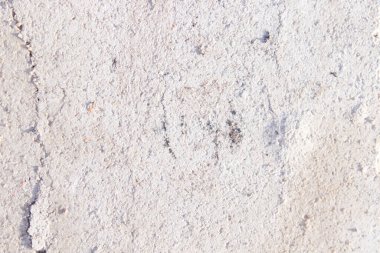 Beyaz çimento. Taş beton dokusu, kaya alçılı duvar. Çatlak kum tuğlası. Pastel zemin beyaz, gri, katı tahıl zemin