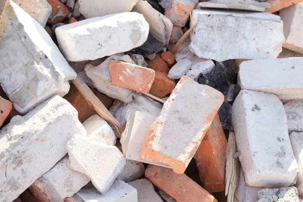 Pile Old Used Bricks Background Construction Houses — Stockfoto