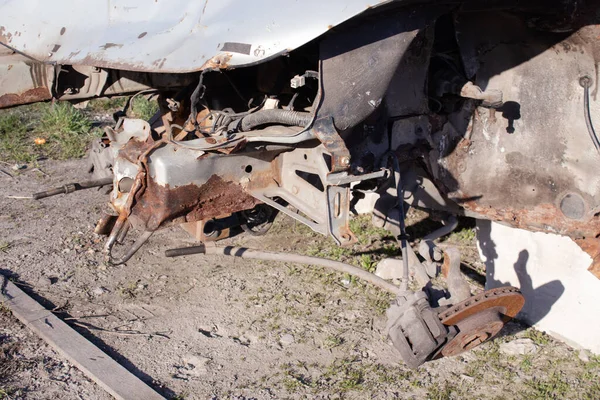 Primer Plano Del Viejo Automóvil Oxidado Roto Accidente Coche Consecuencia —  Fotos de Stock