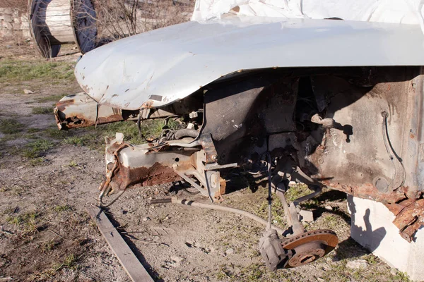 Primer Plano Del Viejo Automóvil Oxidado Roto Accidente Coche Consecuencia —  Fotos de Stock