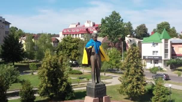 Drohobych Ucrânia Agosto 2020 Monumento Orgulho Nação Símbolo Ucrânia Taras — Vídeo de Stock