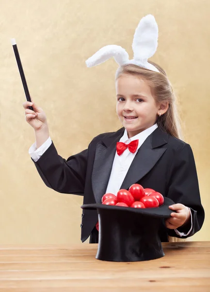 Behold the red easter eggs — Stock Photo, Image