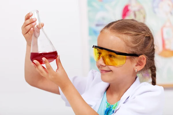 Young student in chemistry class — Stock Photo, Image