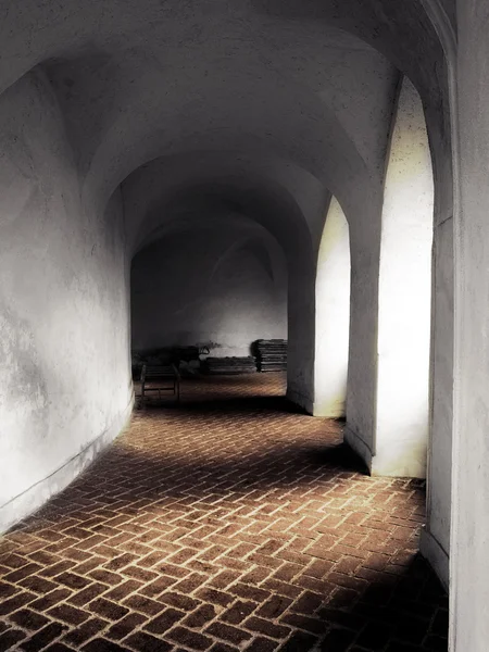Dark corridor in old building — Stock Photo, Image