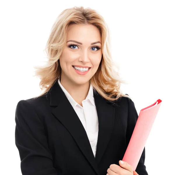 Молодая улыбающаяся деловая женщина с красной папкой — стоковое фото