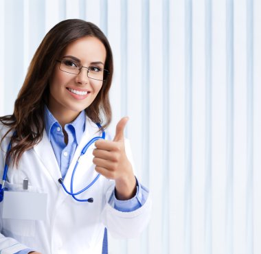 doktor ofisinde bir jest Yaşasın gösterilen