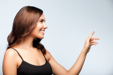 boşaltmak ya da bir şey, üzerinde parlak gri gösterilen kadın