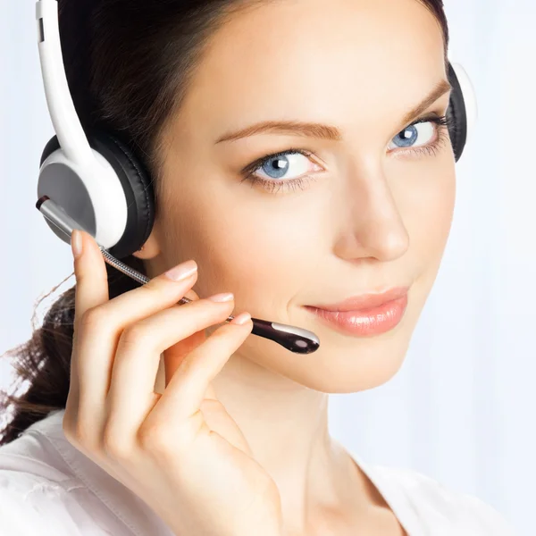 Support phone operator in headset, at office — Stock Photo, Image