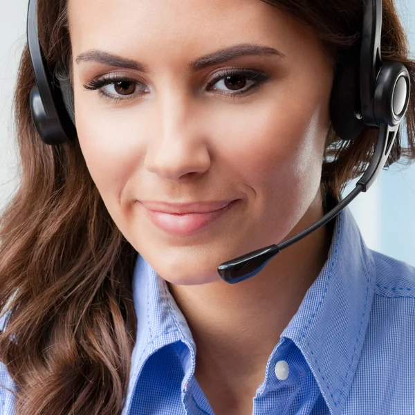 Operador de telefonía de soporte en auriculares — Foto de Stock